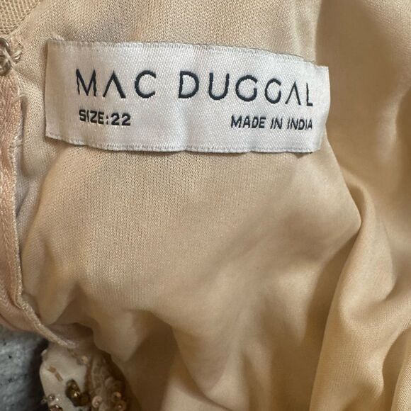 NWT MAC DUGGAL Embellished Wrap Over Cap Sleeve A-Line Gown 93575 Size 22 - Picture 9 of 12